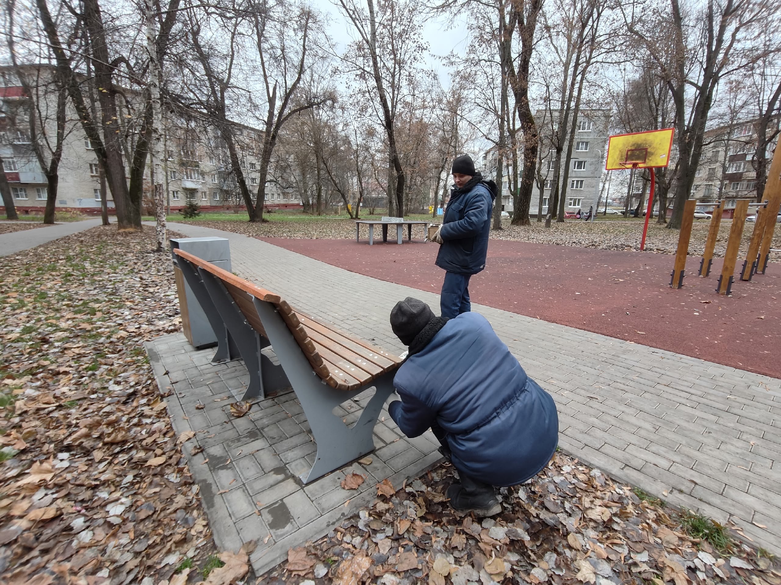 Ремонт скамеек в Тамбове - почти ежедневная строчка в плане работ Дирекции благоустройства и озеленения Ремонт скамеек в Тамбове - почти ежедневная строчка в плане работ Дирекции благоустройства и озеленения