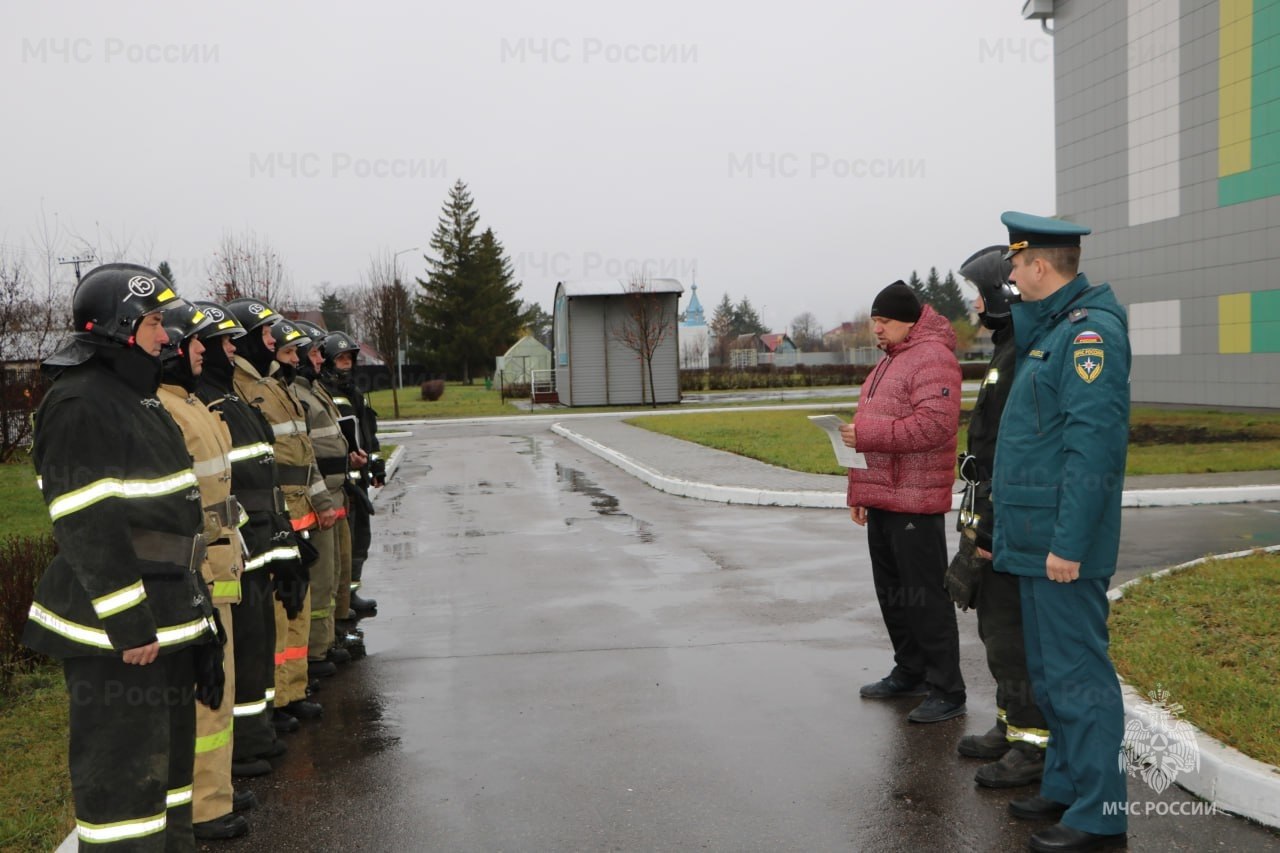 #БудниМЧС. В Рассказовской средней общеобразовательной школе прошло пожарно-тактическое учение по тушению условного пожара #БудниМЧС. В Рассказовской средней общеобразовательной школе прошло пожарно-тактическое учение по тушению условного пожара