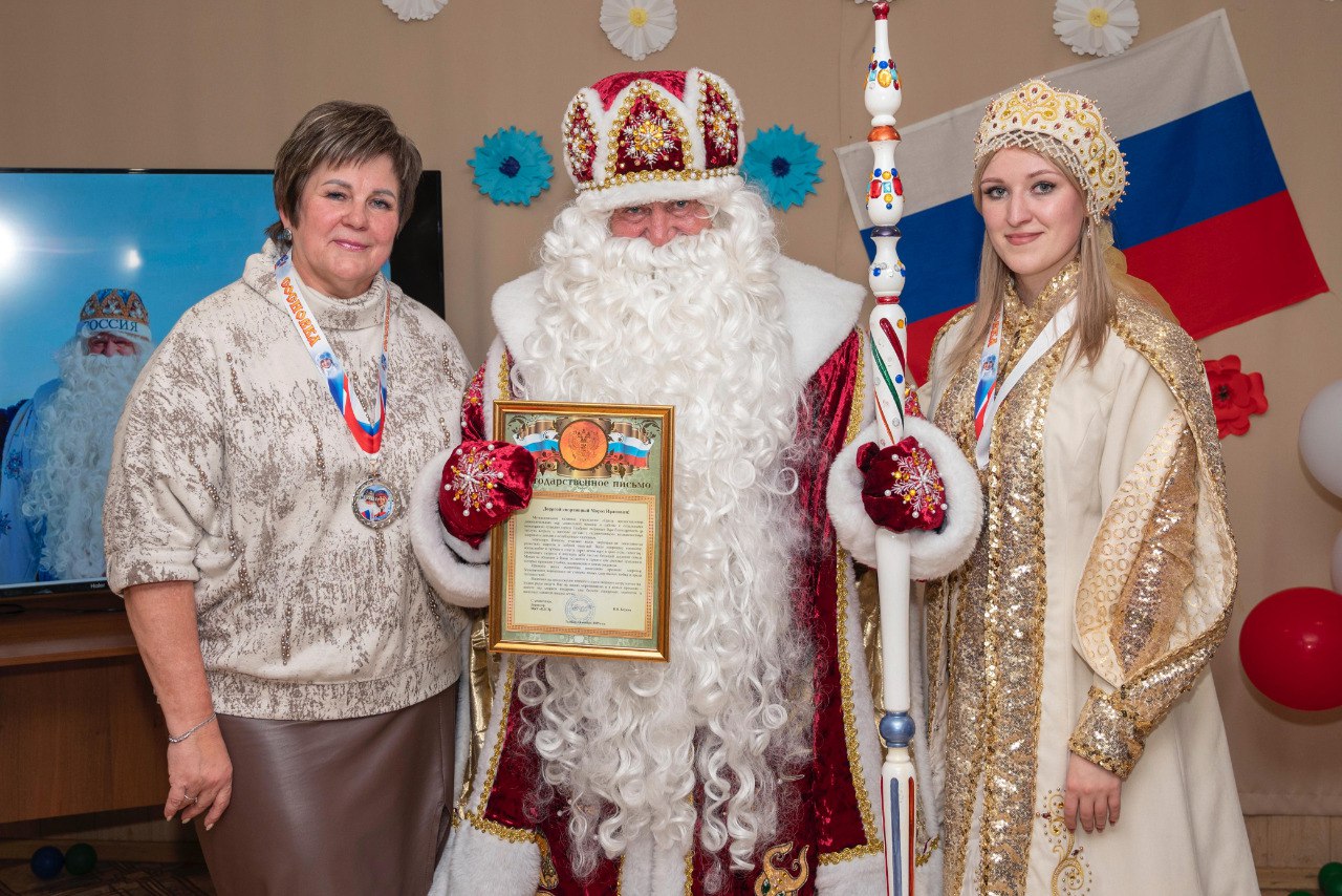 В Тамбове дети с особенностями развития отпраздновали день рождения Деда Мороза В Тамбове дети с особенностями развития отпраздновали день рождения Деда Мороза