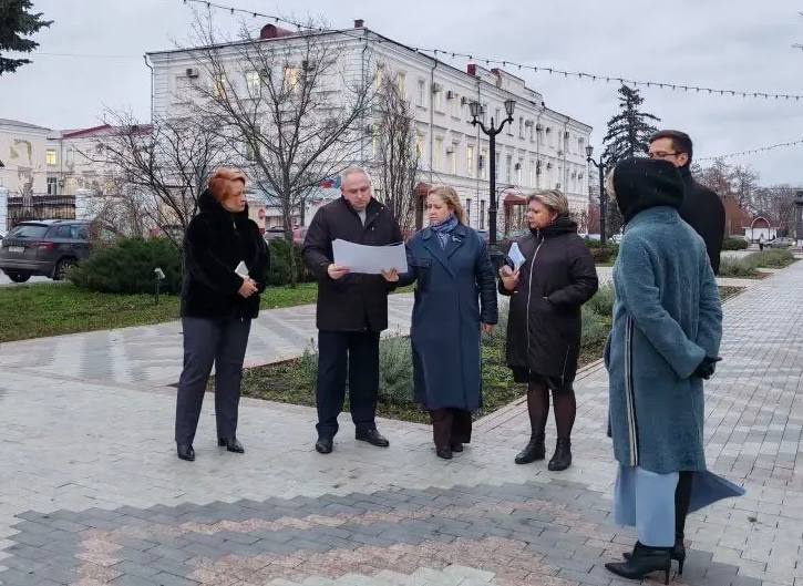 Новый памятник Державину будет на Державинской улице, а бюст Державина перенесут к Державинскому университету Новый памятник Державину будет на Державинской улице, а бюст Державина перенесут к Державинскому университету
