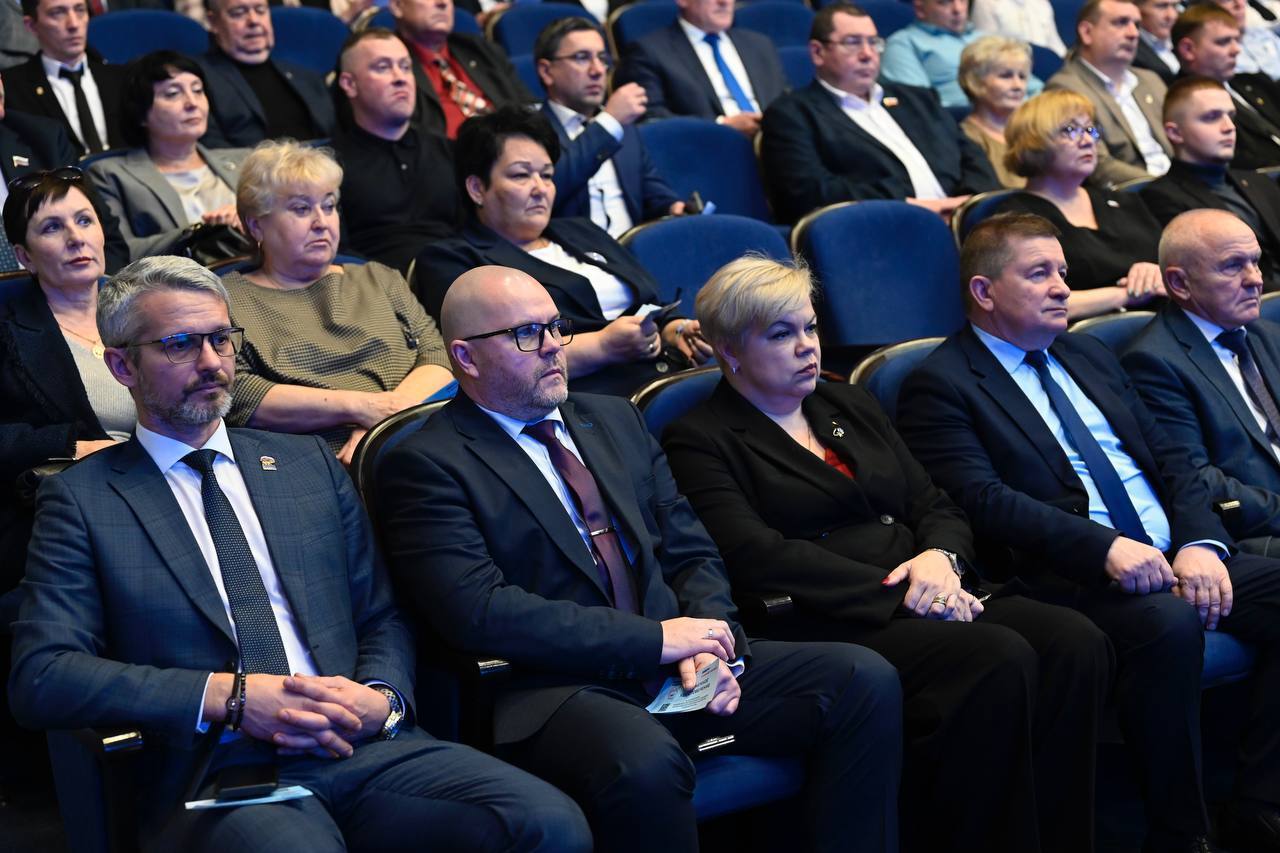 Итоги работы Тамбовского регионального отделения Всероссийской политической партии «Единая Россия» в 2025 году подвели на 41-й конференции Итоги работы Тамбовского регионального отделения Всероссийской политической партии «Единая Россия» в 2025 году подвели на 41-й конференции