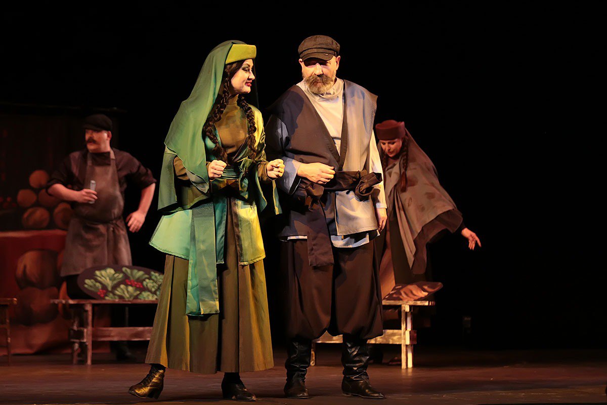 Первый «театр в эвакуации» из Херсона показал искромётные постановки на сцене Тамбовского драмтеатра Первый «театр в эвакуации» из Херсона показал искромётные постановки на сцене Тамбовского драмтеатра