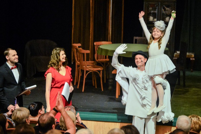 В Тамбове продолжается фестиваль «Виват, Театр!»: рассказываем, что уже показали на сцене В Тамбове продолжается фестиваль «Виват, Театр!»: рассказываем, что уже показали на сцене