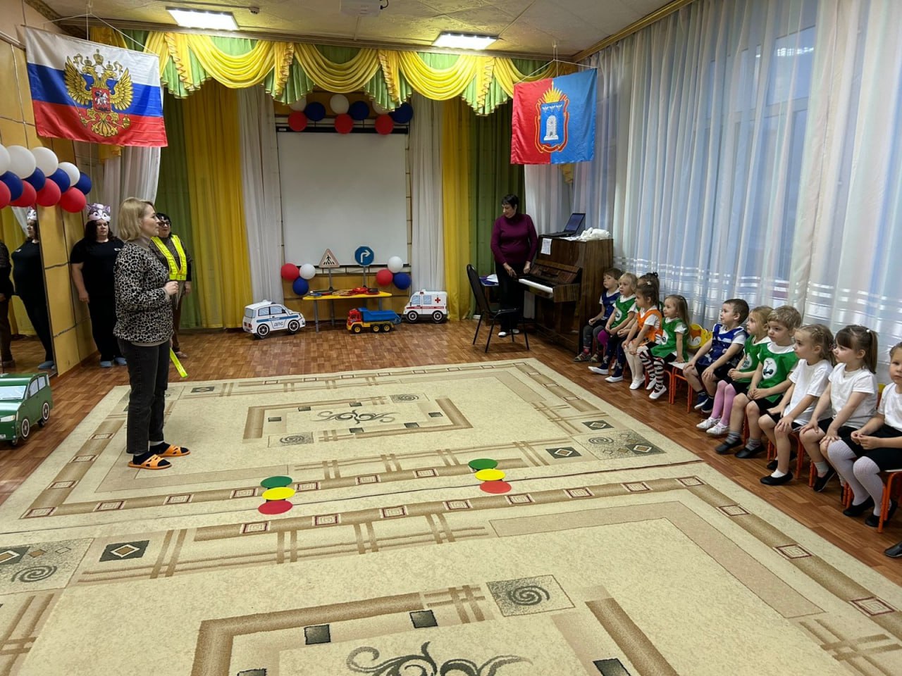 Урок безопасности в "Аленке": Как Госавтоинспекция учит детей правилам дорожного движения Урок безопасности в "Аленке": Как Госавтоинспекция учит детей правилам дорожного движения