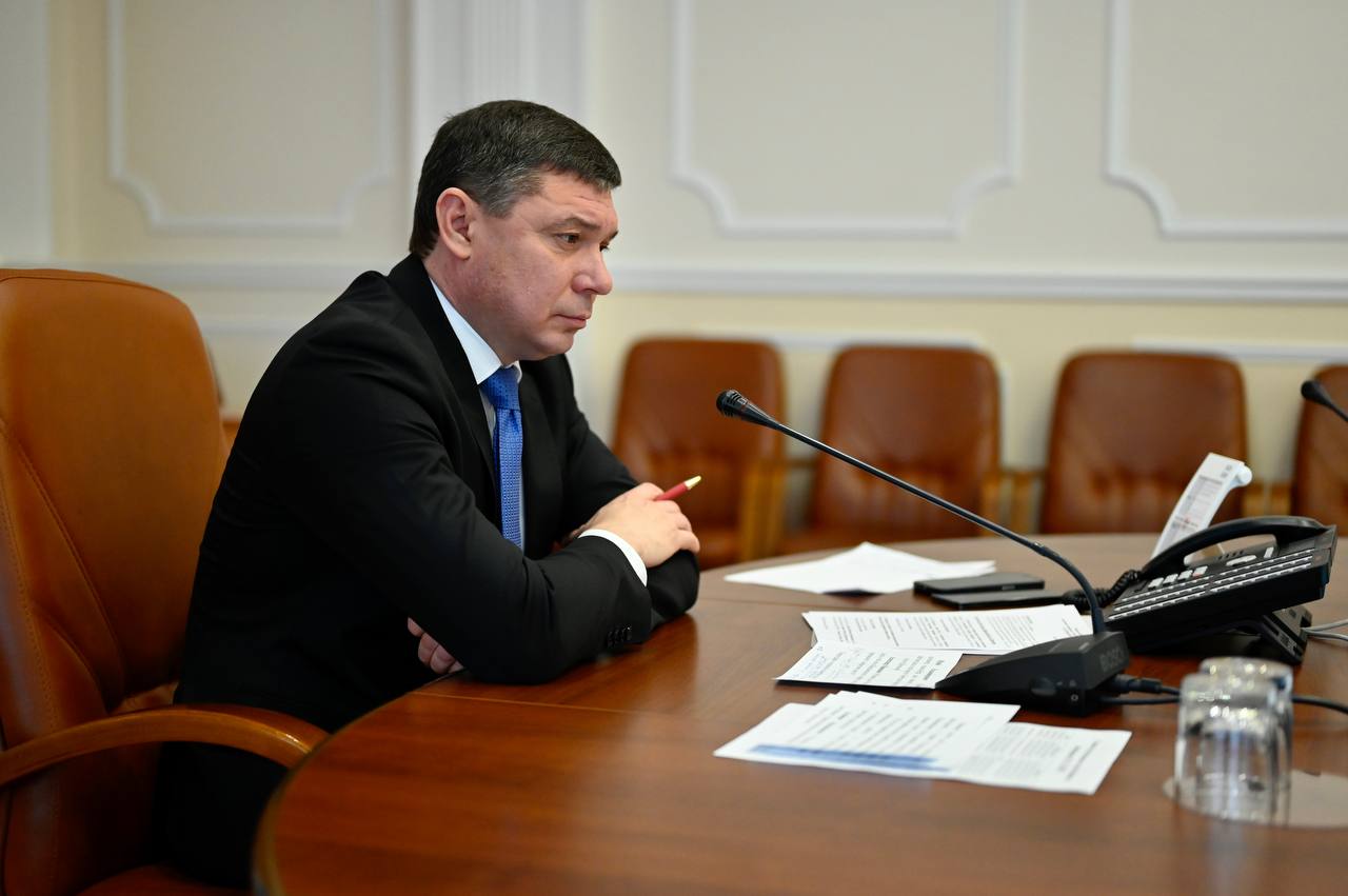 Евгений Первышов: Сегодня на оперативном совещании разобрали транспортную ситуацию в Умётском и Кирсановском округах после приостановки движения по аварийному мосту через реку Ворона