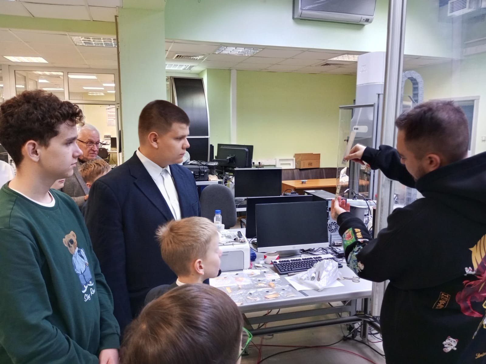 Юные инженеры Центра дополнительного образования детей стали лауреатами I степени финального этапа Всероссийского открытого фестиваля научно-технического творчества учащихся «Траектория технической мысли- 2025» Юные инженеры Центра дополнительного образования детей стали лауреатами I степени финального этапа Всероссийского открытого фестиваля научно-технического творчества учащихся «Траектория технической мысли- 2025»