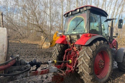 В Ржаксинском округе тракторист лишился ноги во время уборочной