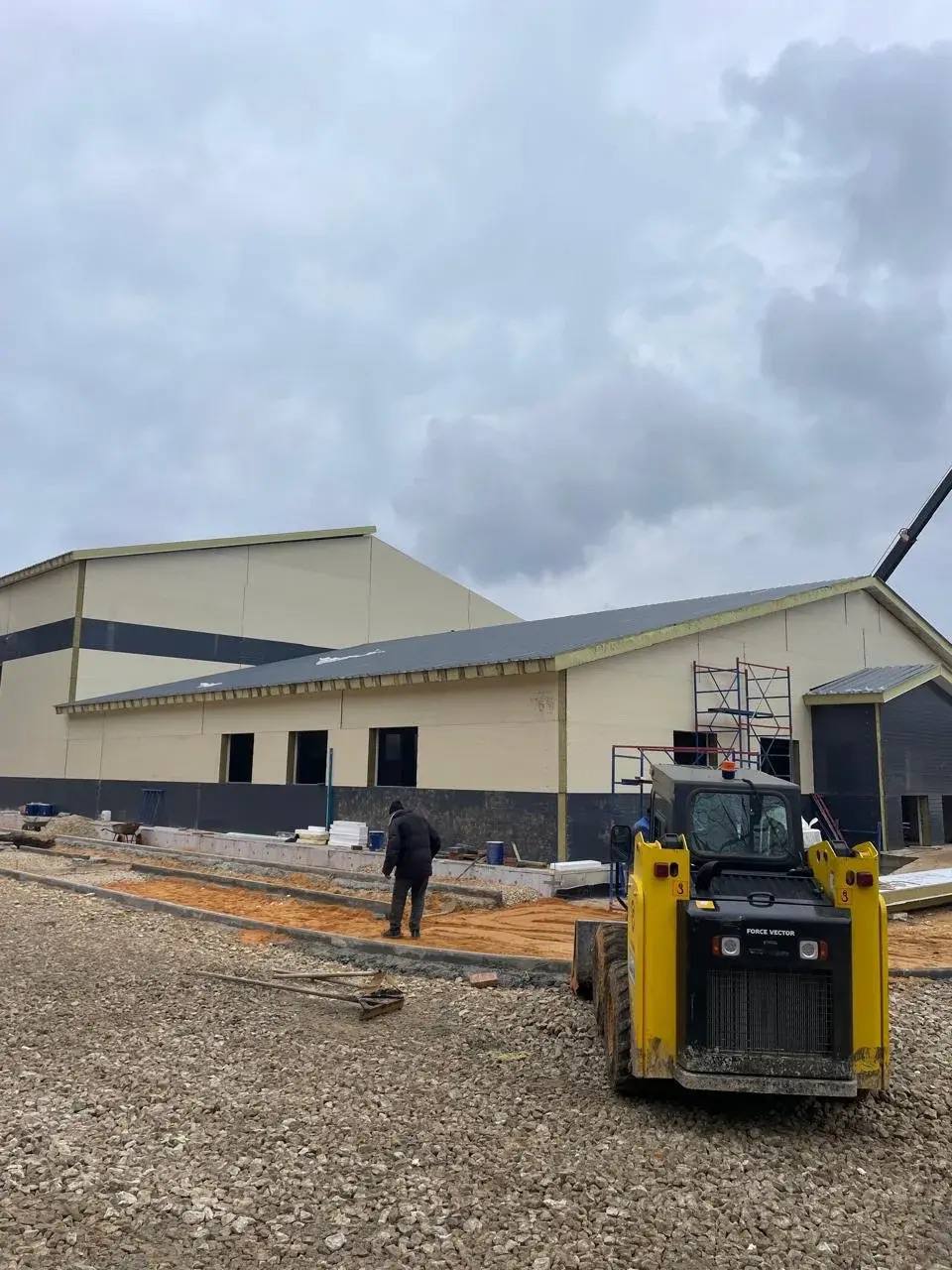 В Тамбове продолжается строительство модульной спортивной площадки на улице Рязанской В Тамбове продолжается строительство модульной спортивной площадки на улице Рязанской