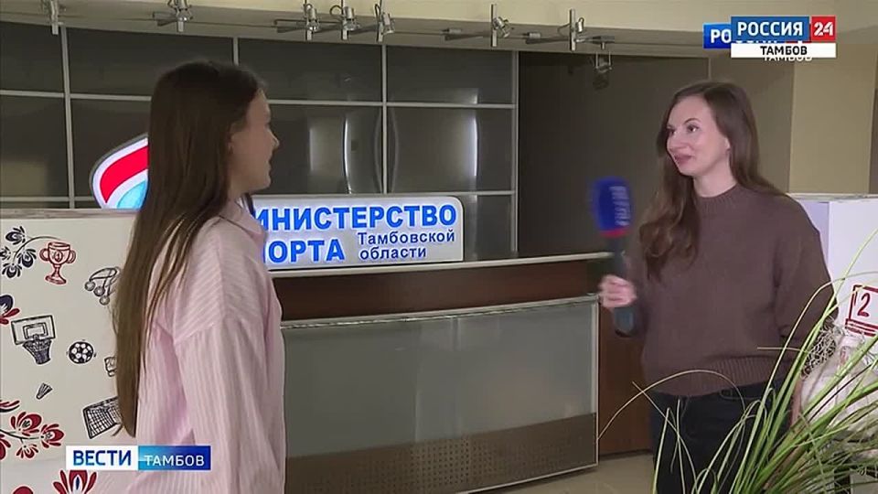 Тамбовские волейболистки заняли первое место в одном из предварительных туров Чемпионата России — Чемпионата ЦФО среди женских и мужских команд, который проходил в Туле