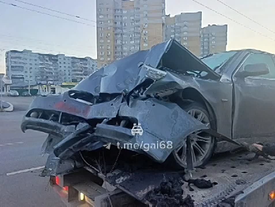 Ущерб за повреждённую новогоднюю инсталляцию на кольце по улице Магистральной будет взыскан с водителя
