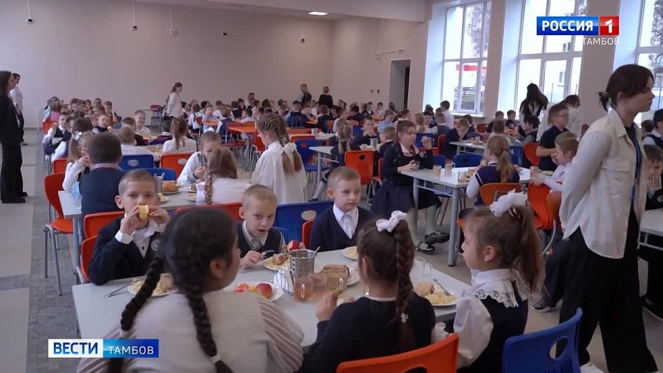 Специальная комиссия наведалась с проверкой в столовую 35-й школы Тамбова