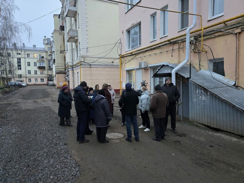 Состоялась встреча с жителями дворовой территории по Интернациональной, 67, 69, 71 и 73. По поручению главы администрации Тамбова Максима Косенкова его заместитель-начальник Центрального территориального управления Надежда...