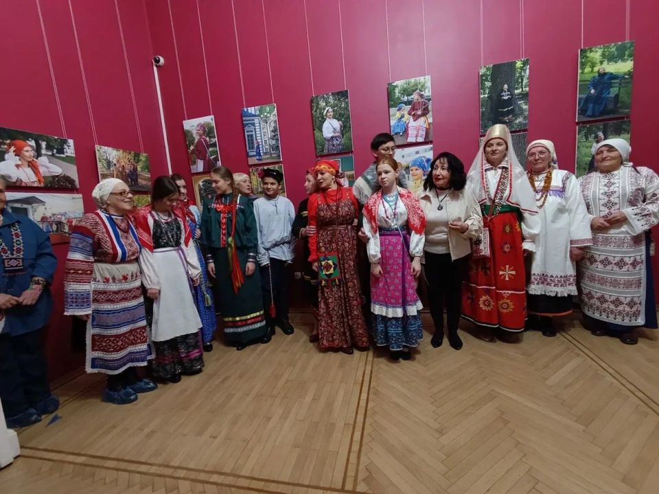 С 27 ноября по 1 декабря в Тамбовской областной картинной галерее проходит фотовыставка «Традиция в современности»