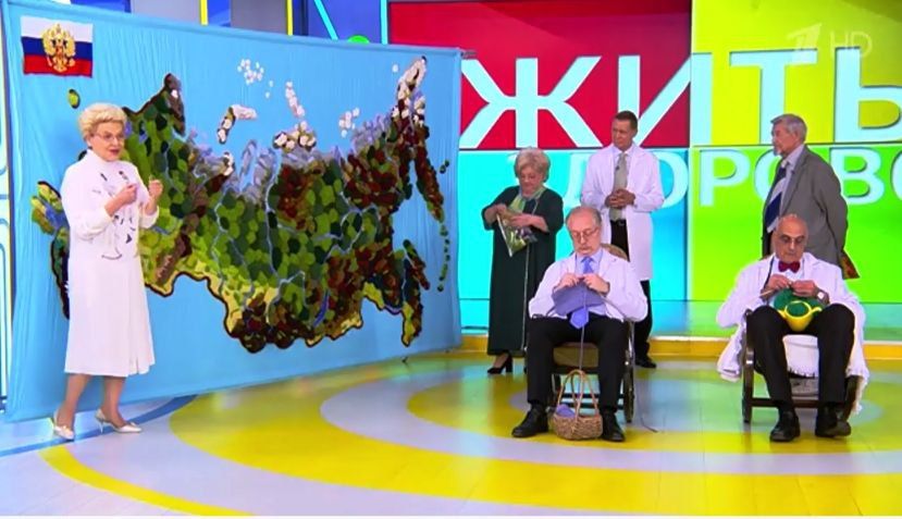 Вязаная карта России стала участником программы "Жить здорово!" на Первом канале