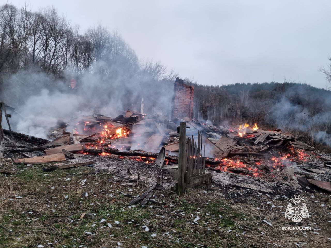 На улице Красноармейская в Тамбовской области сгорел частный дом На улице Красноармейская в Тамбовской области сгорел частный дом