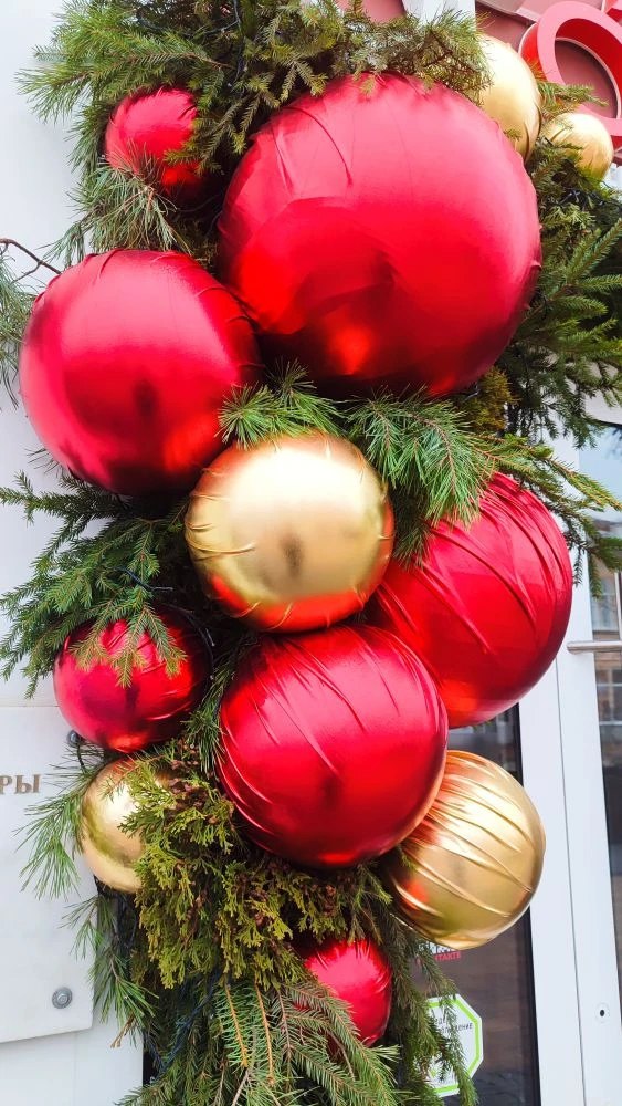 С каждым днем Тамбов все больше погружается в атмосферу предстоящих новогодних праздников С каждым днем Тамбов все больше погружается в атмосферу предстоящих новогодних праздников