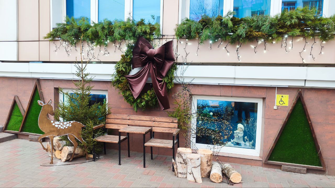 С каждым днем Тамбов все больше погружается в атмосферу предстоящих новогодних праздников С каждым днем Тамбов все больше погружается в атмосферу предстоящих новогодних праздников