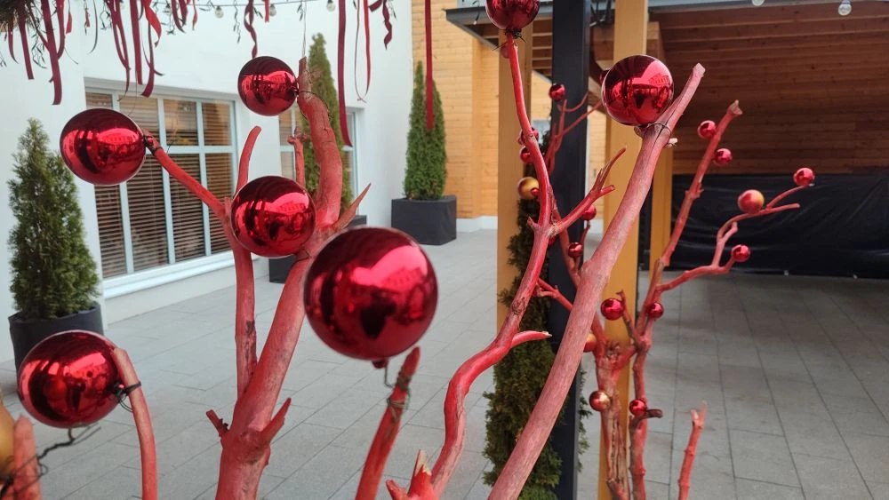 С каждым днем Тамбов все больше погружается в атмосферу предстоящих новогодних праздников С каждым днем Тамбов все больше погружается в атмосферу предстоящих новогодних праздников