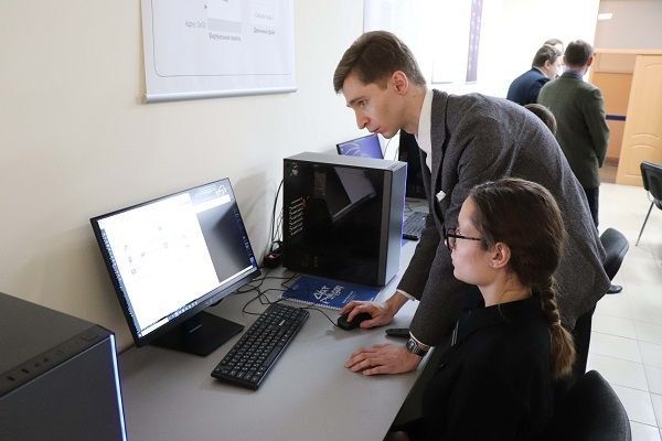 2 декабря в Тамбове на площадке Российской академии «Цифра» в ТЦ «Студенец» прошло образовательно - просветительское мероприятие «Киберполигон»