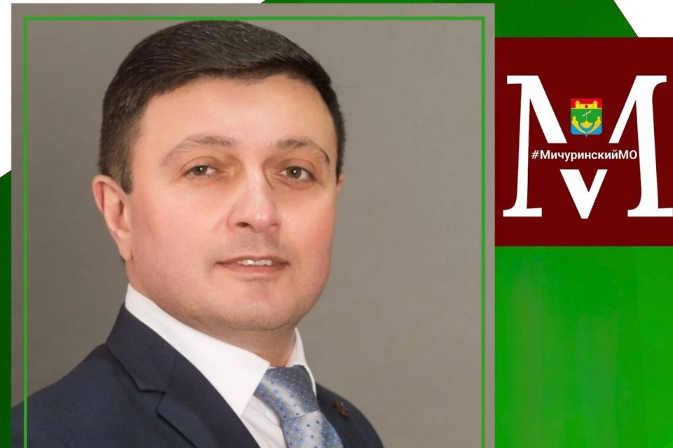 В рамках Всероссийской премии молодёжных достижений «Время молодых» Росмолодежь впервые запустила специальную номинацию «Лидер молодых» – для глав муниципалитетов, которые поддерживают молодёжные инициативы