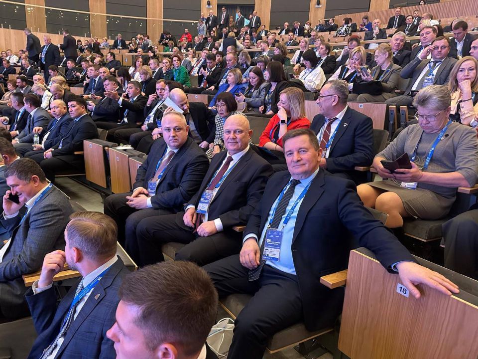 Делегация Тамбовской области участвует в форуме-выставке муниципальных практик «Большие решения малой Родины» (16+)