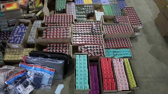 Поддельные электронные сигареты на 127 млн рублей изъяли в Тамбове Поддельные электронные сигареты на 127 млн рублей изъяли в Тамбове