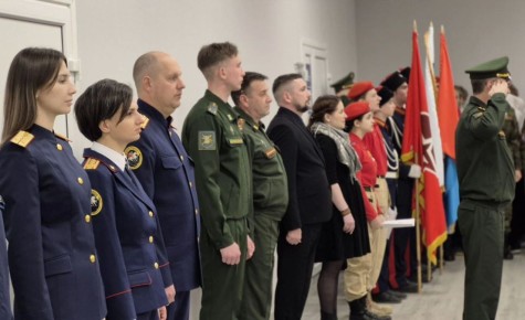 В День Героев Отечества тамбовские кадеты профильного класса СК России приняли торжественную клятву юнармейца