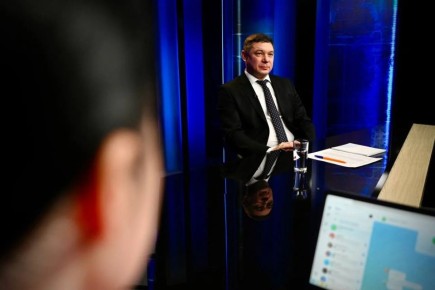 На «Прямую линию» с главой региона Евгением Первышовым обратилась глава Новоайдарского муниципального округа Луганской Народной Республики Марина Филиппова