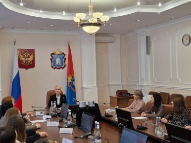 В правительстве Тамбовской области вручили дипломы выпускникам Президентской программы подготовки управленческих кадров