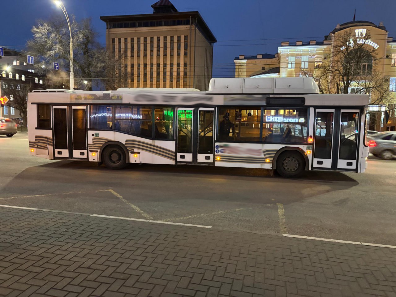 В Тамбове пенсионерку зажало дверями автобуса