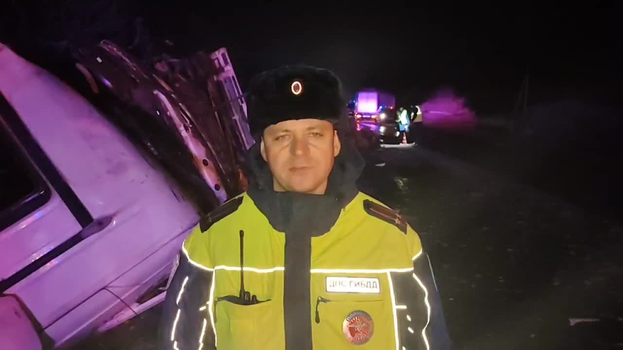 Один человек погиб при лобовом столкновении двух фур на трассе в Тамбовской области