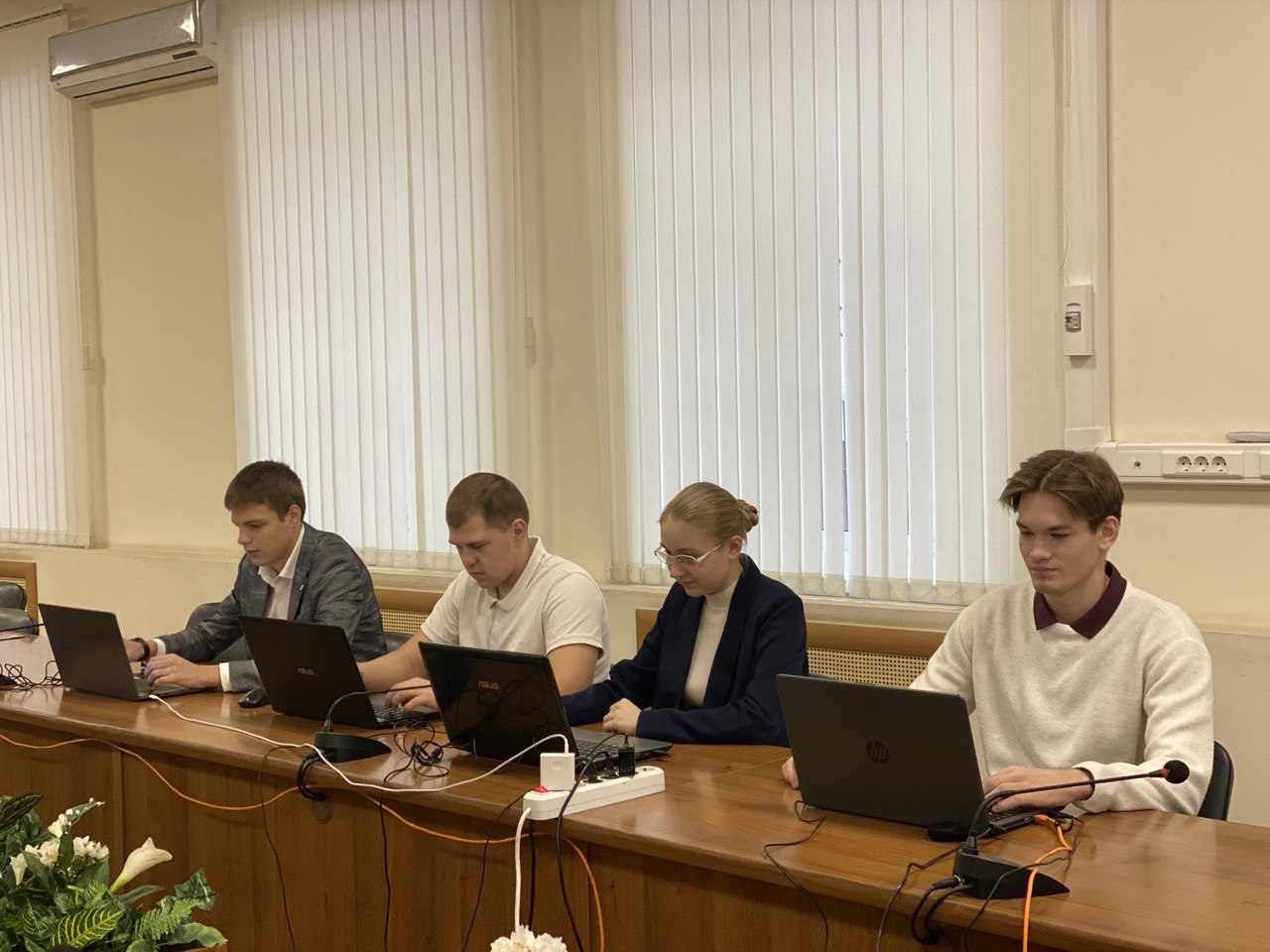 Старшеклассники Тамбова приняли участие во втором туре регионального этапа Всероссийской олимпиады школьников по вопросам избирательного права и избирательного процесса «Софиум» Старшеклассники Тамбова приняли участие во втором туре регионального этапа Всероссийской олимпиады школьников по вопросам избирательного права и избирательного процесса «Софиум»