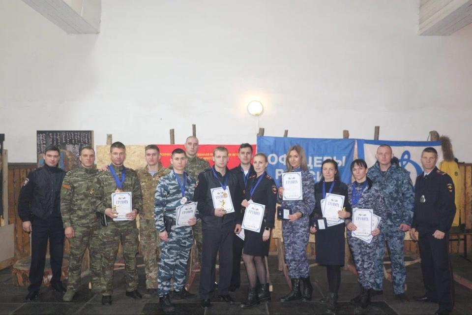 Тамбовские правоохранители соревновались в меткой стрельбе Тамбовские правоохранители соревновались в меткой стрельбе