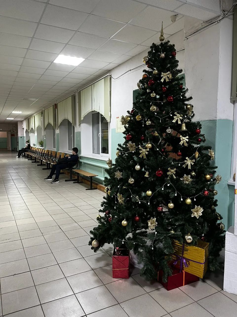 Атмосферой приближающегося праздника в эти декабрьские дни наполняются не только улицы Тамбова, но и школы Атмосферой приближающегося праздника в эти декабрьские дни наполняются не только улицы Тамбова, но и школы