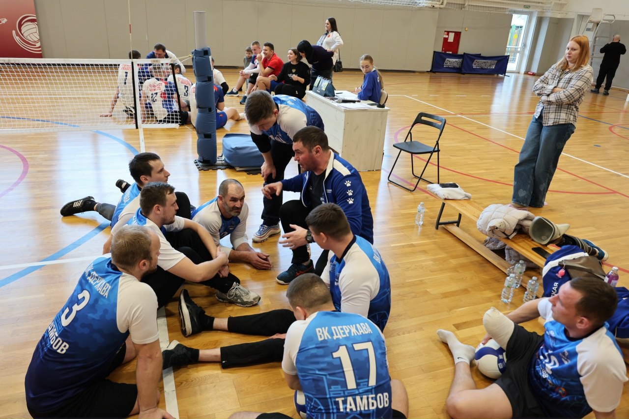 В Туле прошел межрегиональный турнир по волейболу сидя, посвященный 84-й годовщине со дня начала обороны города В Туле прошел межрегиональный турнир по волейболу сидя, посвященный 84-й годовщине со дня начала обороны города