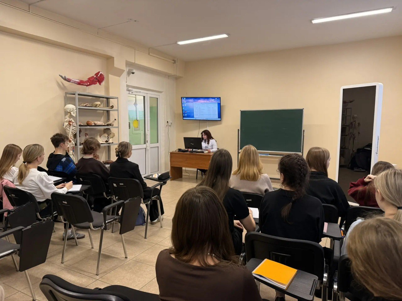 Школьники из Тамбовской области проходят обучение в рязанском медуниверситете Школьники из Тамбовской области проходят обучение в рязанском медуниверситете