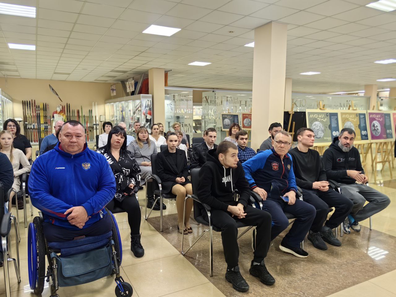 В спортивно-адаптивной школе паралимпийского и сурдлимпийского резерва подвели итоги года и наградили ведущих спортсменов и тренеров