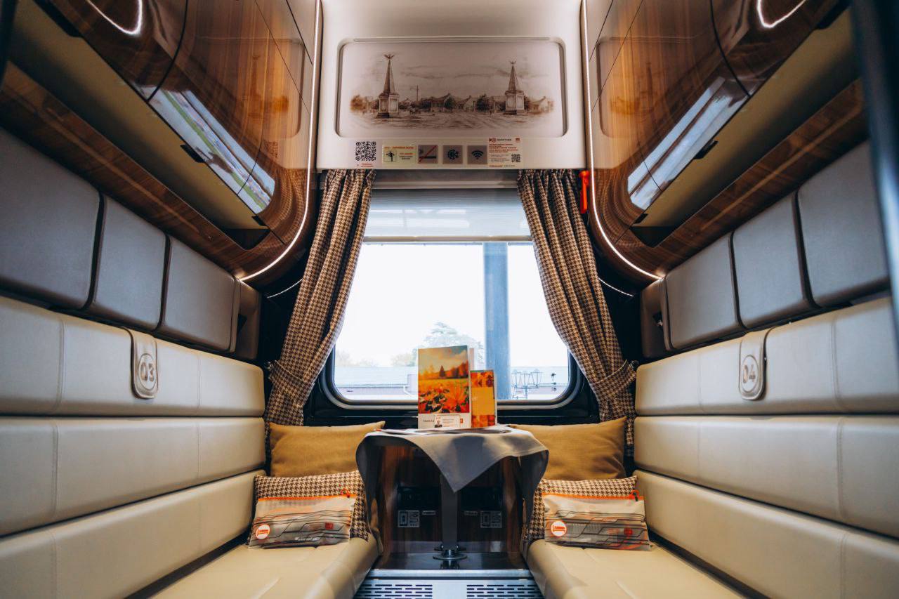 РЖД показали, как выглядят новые вагоны повышенной комфортности в фирменном поезде №31/32 "Тамбов – Москва" РЖД показали, как выглядят новые вагоны повышенной комфортности в фирменном поезде №31/32 "Тамбов – Москва"