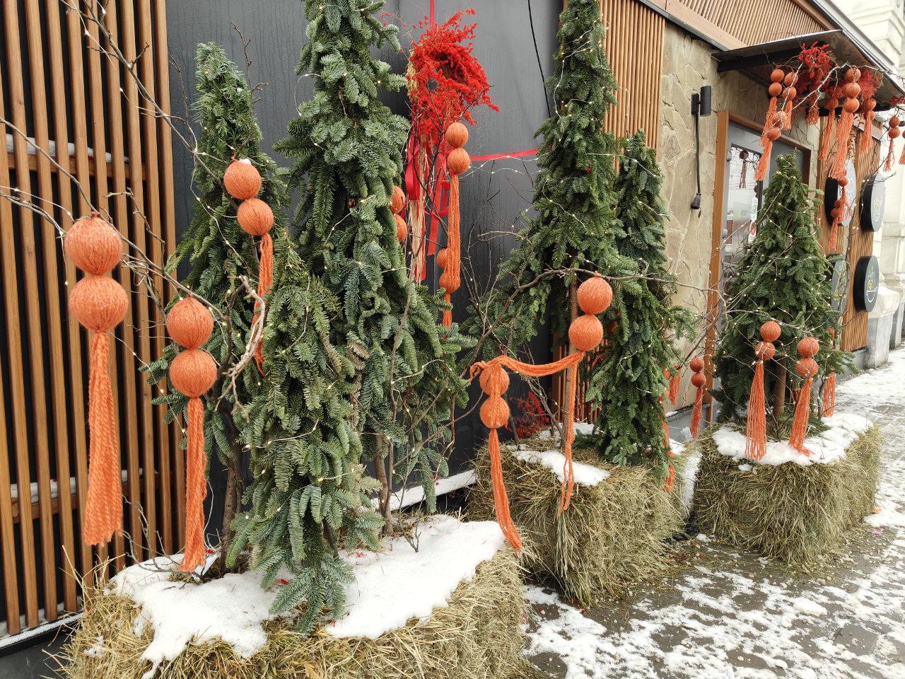 До Нового года осталось ровно две недели До Нового года осталось ровно две недели