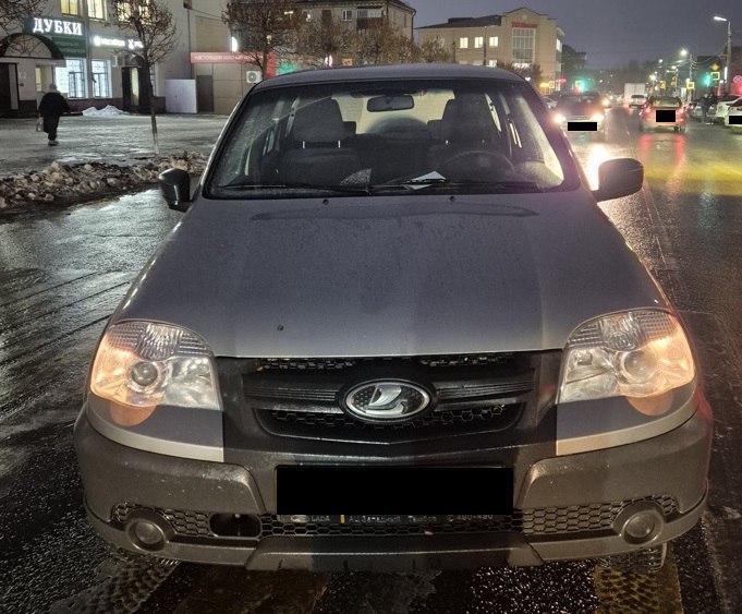 18 декабря в 16 часов 20 минут в районе дома №17 «В» по улице Красноармейская города Кирсанова, водитель автомобиля «Lada Niva», мужчина 1956 года рождения, допустил наезд на несовершеннолетнего пешехода, девятилетнюю... 18 декабря в 16 часов 20 минут в районе дома №17 «В» по улице Красноармейская города Кирсанова, водитель автомобиля «Lada Niva», мужчина 1956 года рождения, допустил наезд на несовершеннолетнего пешехода, девятилетнюю...