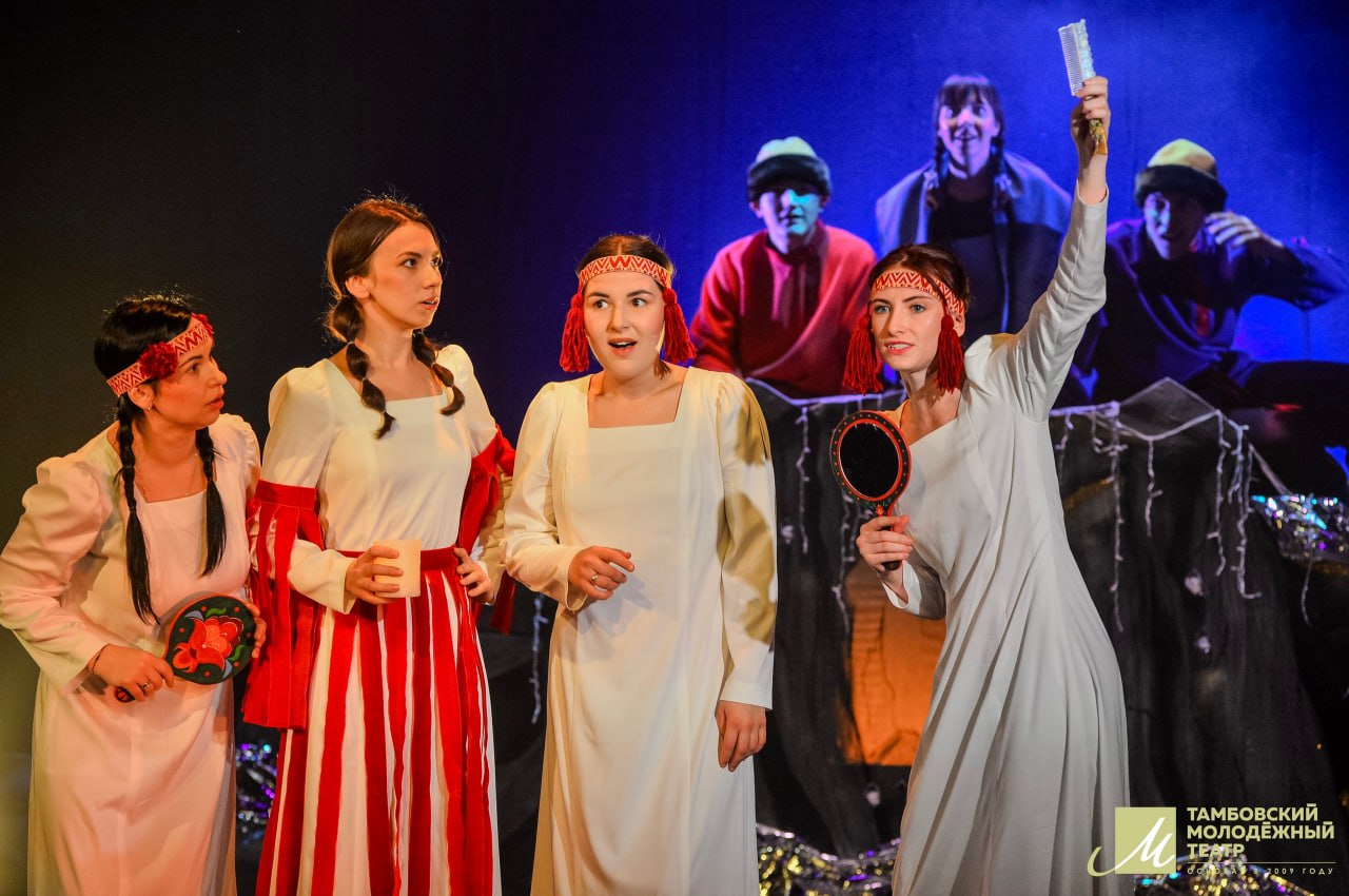 ТМТ представил премьеру сказки «Серебряное копытце» (0+) ТМТ представил премьеру сказки «Серебряное копытце» (0+)