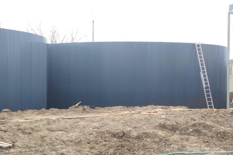 В Строителе завершают строительство станции очистки воды