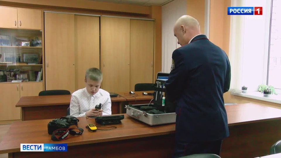 �����������. ���� �������: ����� 12-������� ���� ��������� � ������������ �� ���