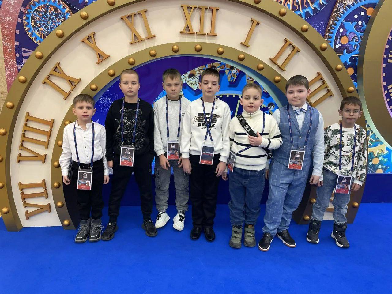 В Государственном Кремлевском дворце прошла общероссийская новогодняя елка для детей из регионов России В Государственном Кремлевском дворце прошла общероссийская новогодняя елка для детей из регионов России