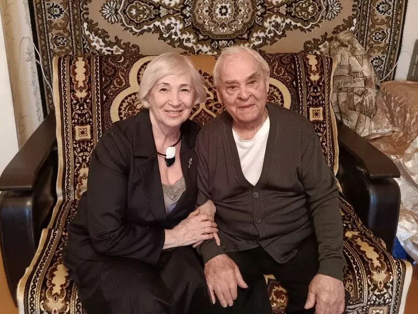 Сегодня в канун Нового года глава администрации Тамбова Максим Косенков и его заместители навестили тех, кто ковал Победу в самые трудные времена для нашей страны Сегодня в канун Нового года глава администрации Тамбова Максим Косенков и его заместители навестили тех, кто ковал Победу в самые трудные времена для нашей страны