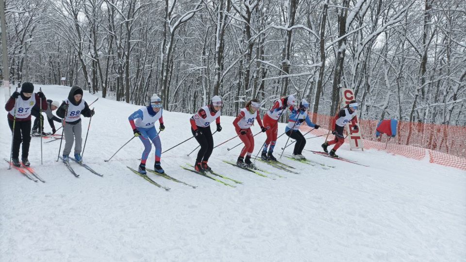 ����� 100 �������� ���������� ������� ������������� � �������������� ������ ����� (6+)