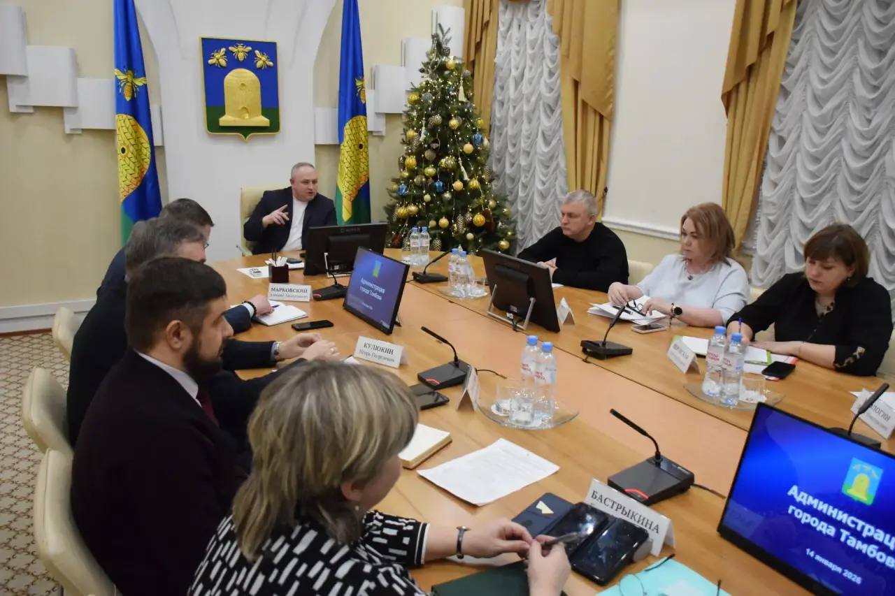 Максим Косенков: В ежедневном режиме провожу оперативный штаб по уборке города в связи с интенсивными осадками