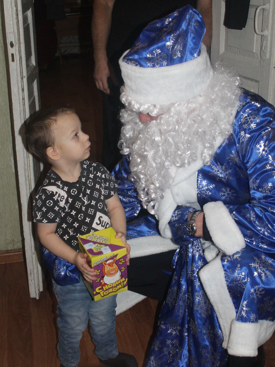 Транспортные полицейские Мичуринска подарили детям новогоднее настроение