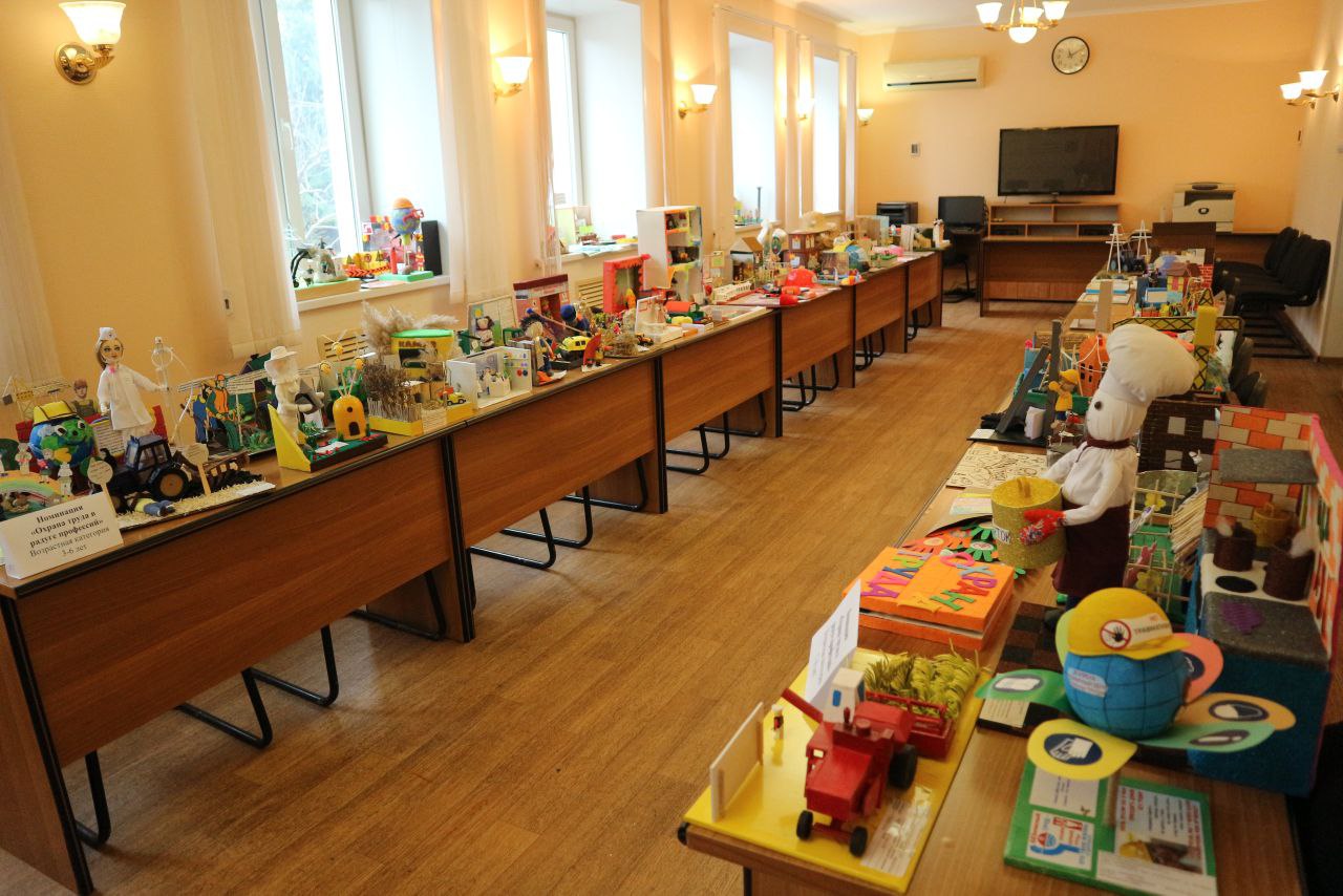 С 20 января по 31 марта в Тамбовской области проходит конкурс детских рисунков и поделок «Охрана труда в творчестве юных тамбовчан»