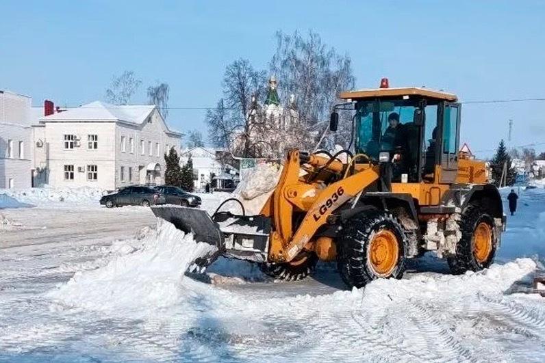 Более 25 тысяч кубометров снега вывезли в Тамбовской области
